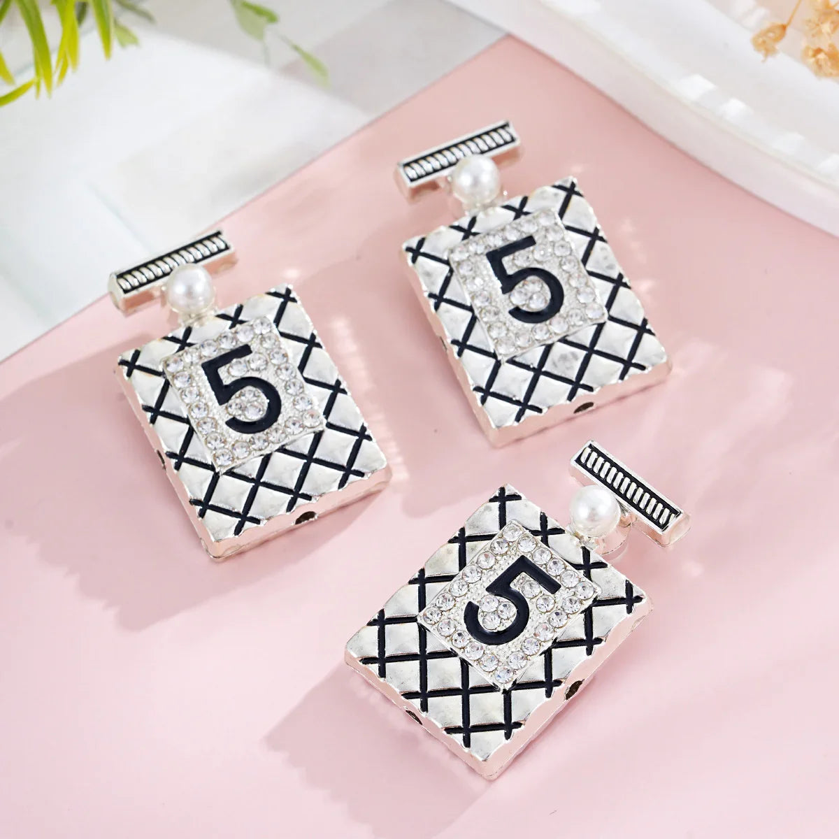 Silver Alloy Beads No. 5 perfume bottle straight hole beads