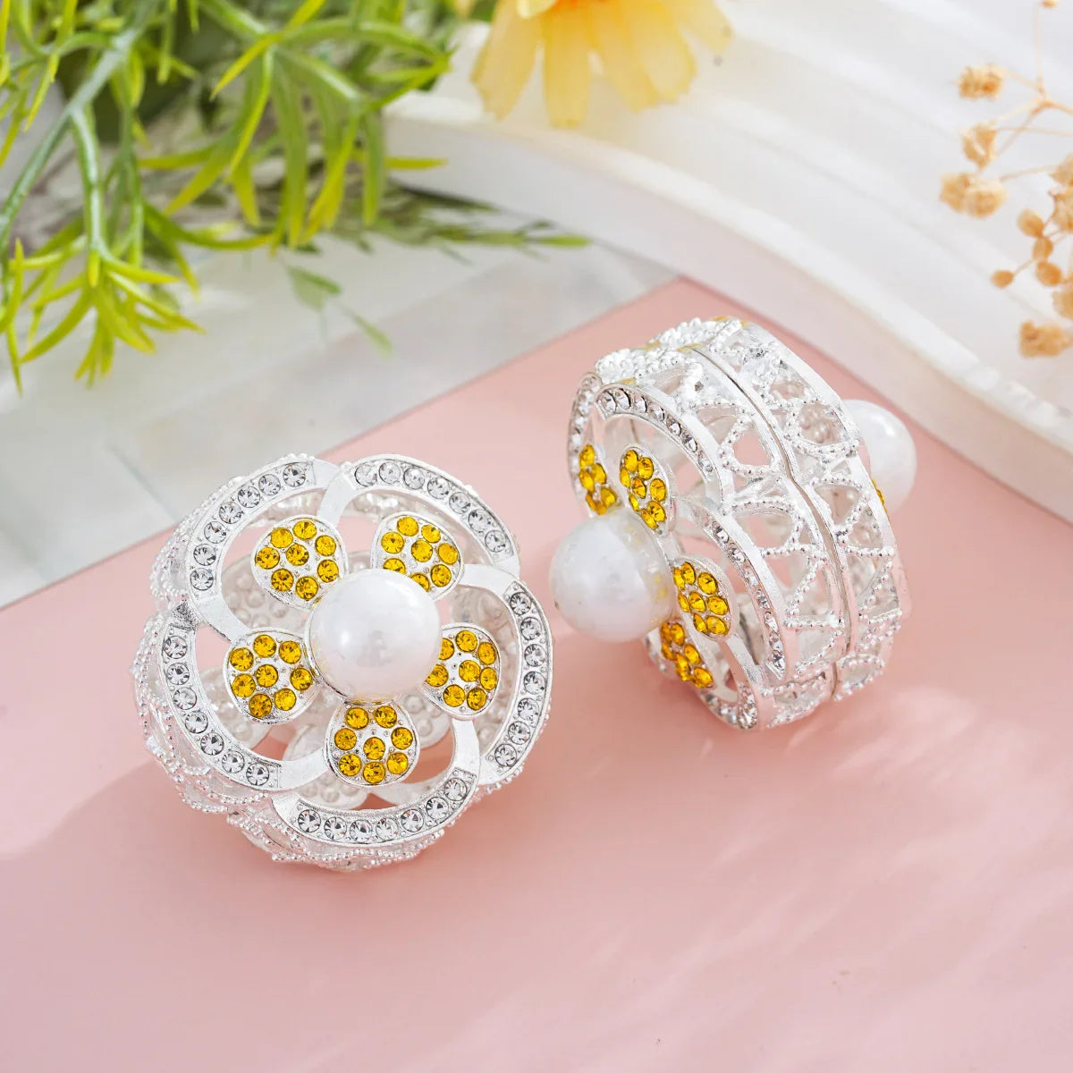 Silver Alloy Beads Alloy double-sided yellow diamond love