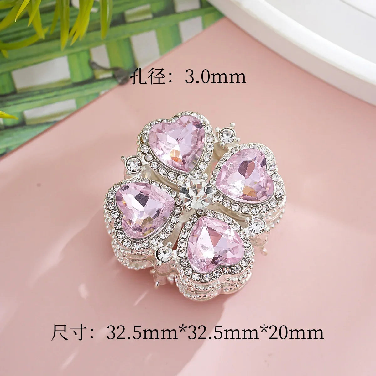 Diamond color four-leaf clover straight hole beads