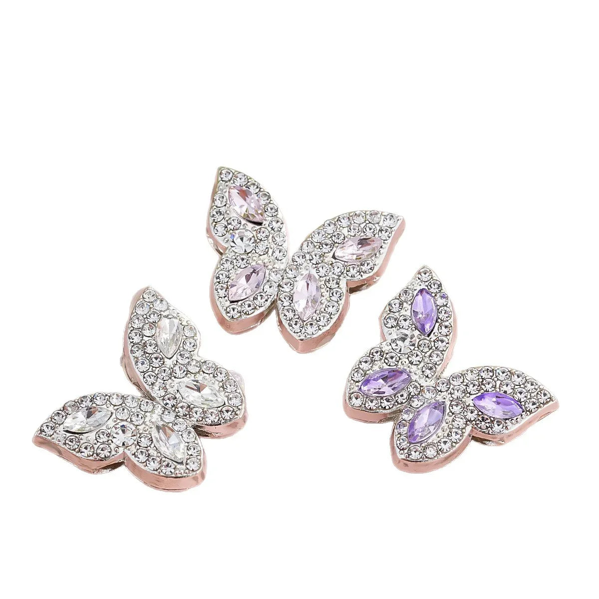 Double-sided full-drilled butterfly straight-hole beads