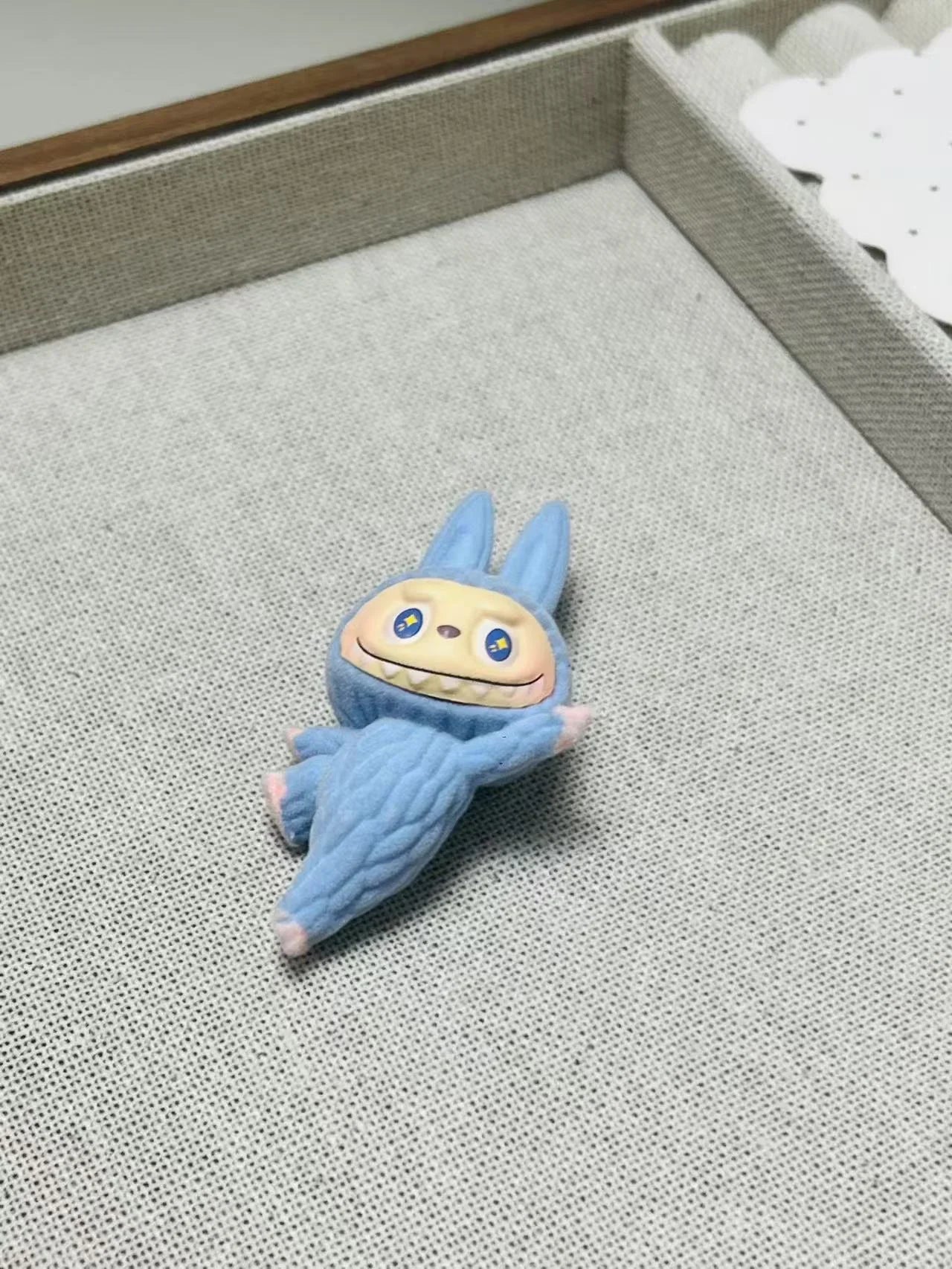 Labubu LABUBU Lazy Yoga Series (No Holes)