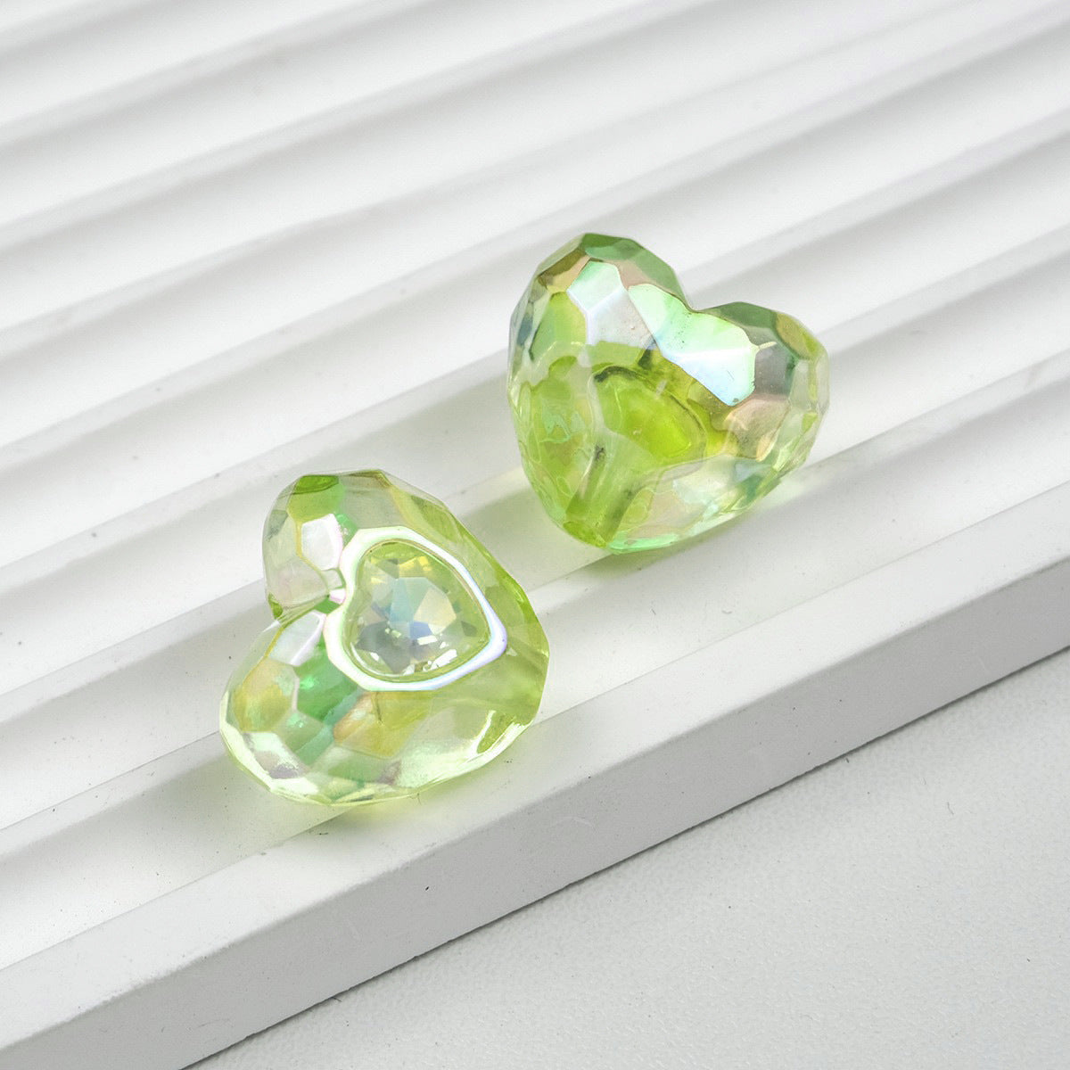 Colorful Heart-shaped Acrylic Straight Hole Beads Inlaid with Diamonds