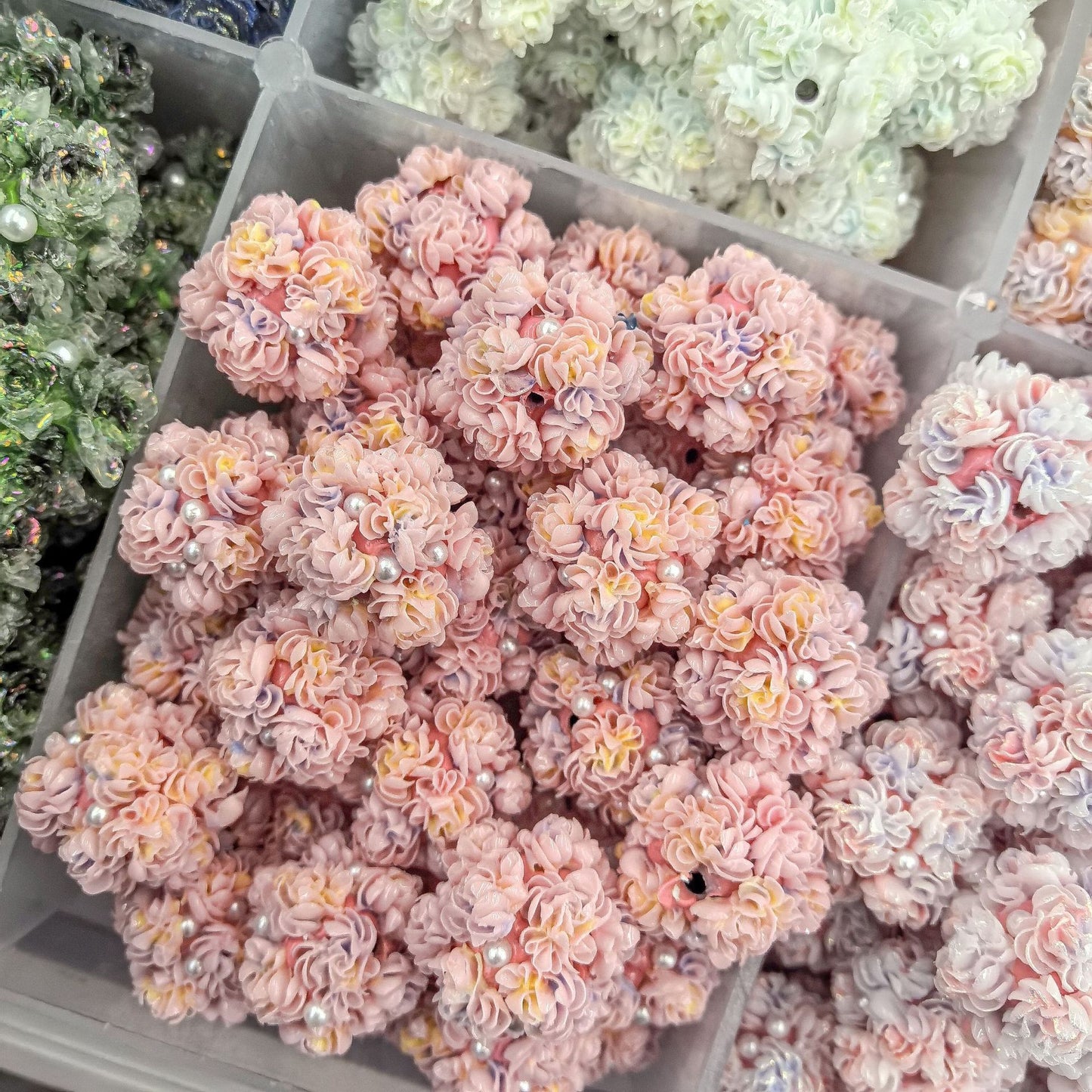 20mm Clay Hydrangea Rose Flower Pearl Flower Ball Straight Hole Beads - Beadable Cat