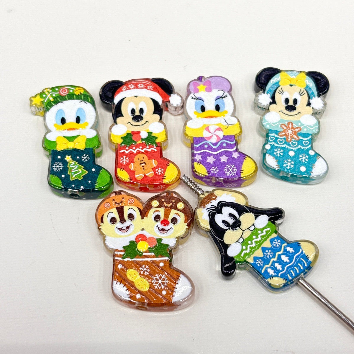 Christmas Stocking Cartoon Friends Acrylic Focal Beads, Holiday Snowman & Gingerbread Socks Beads for Beadable Pens & Keychains