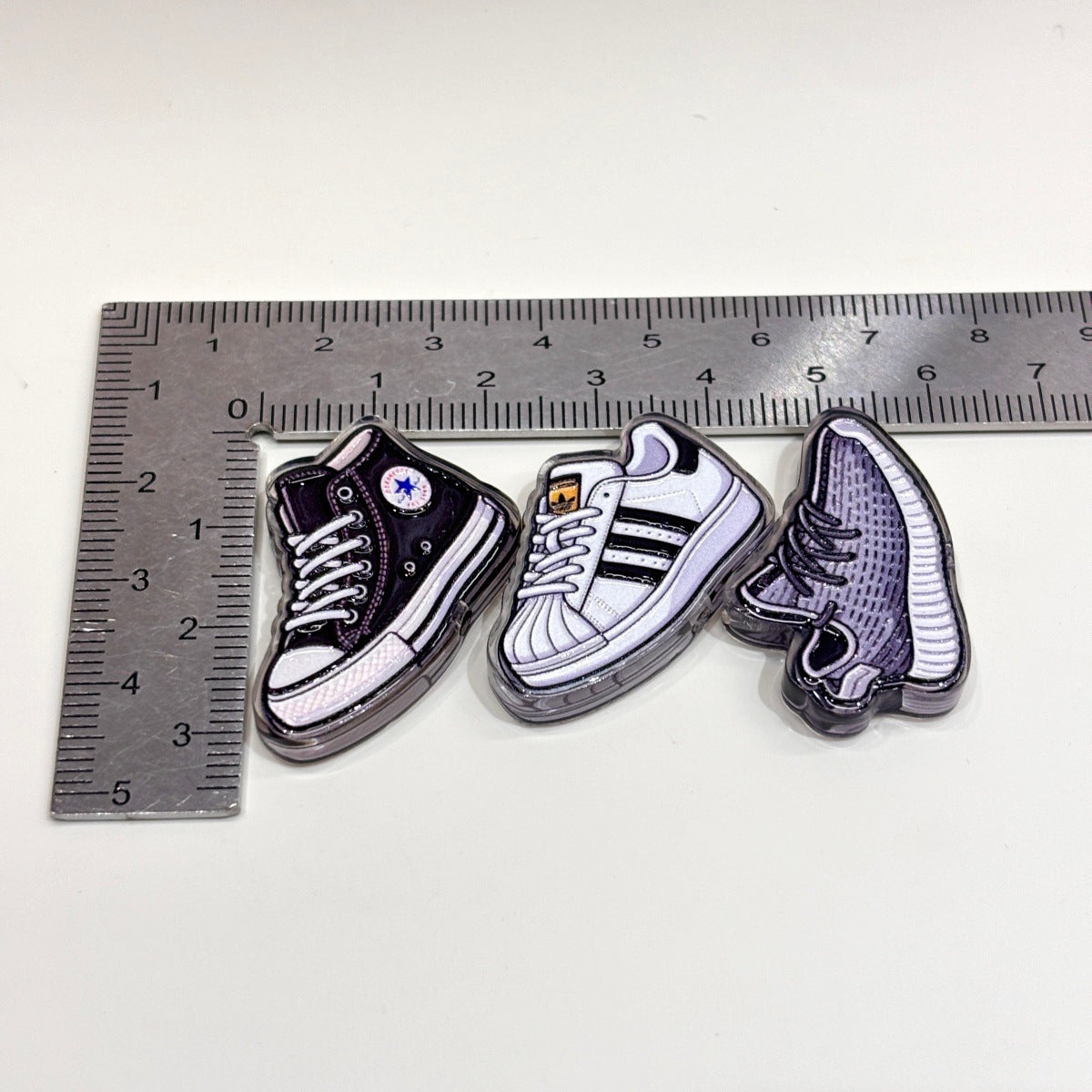 Retro Sneakerhead Acrylic Focal Beads, Classic Basketball Shoes & Canvas Kicks Beads for DIY Beadable Pens & Keychains