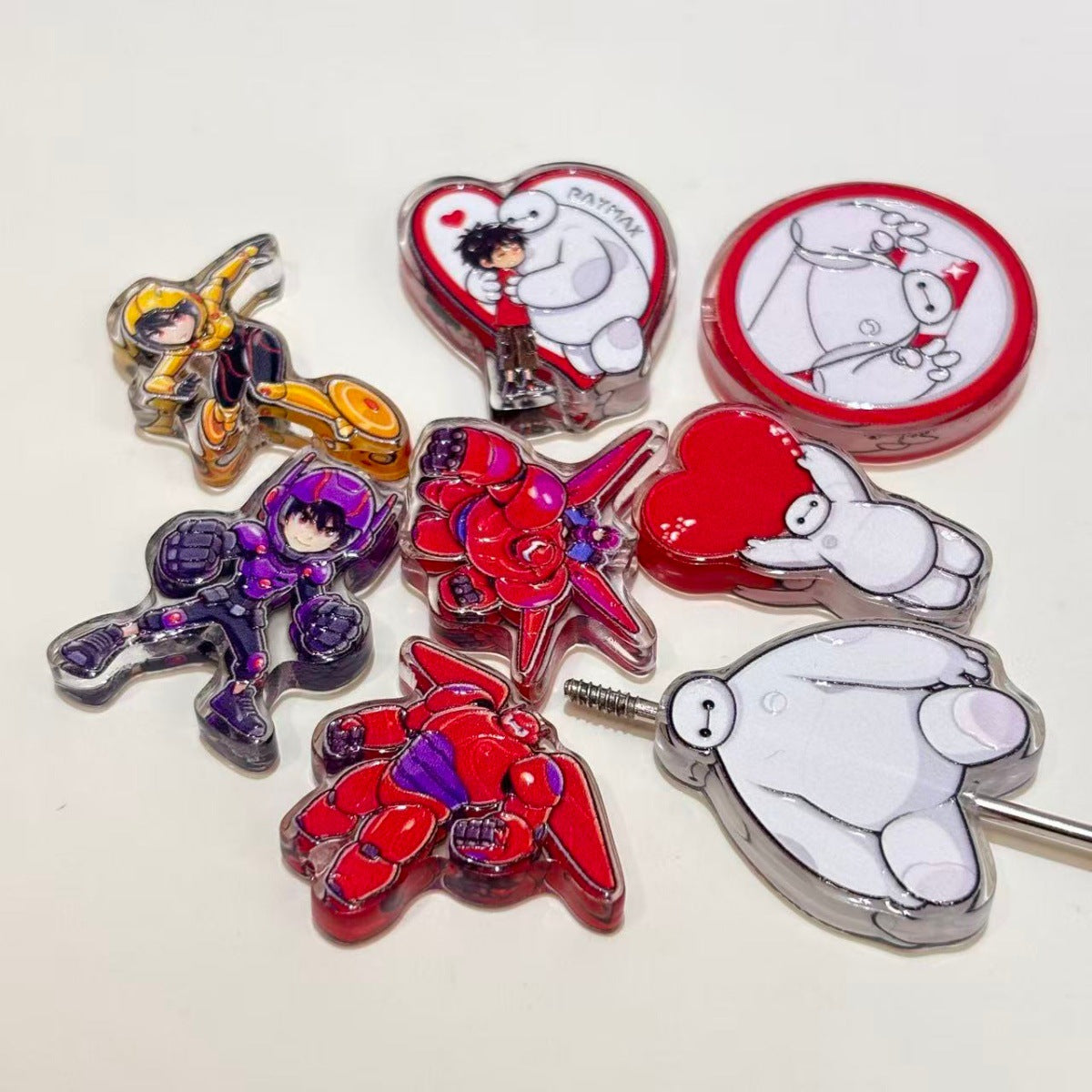 Inflatable Care Robot Acrylic Focal Beads, Red Battle Armor & Hugging Heart Beads for DIY Beadable Pens & Keychains