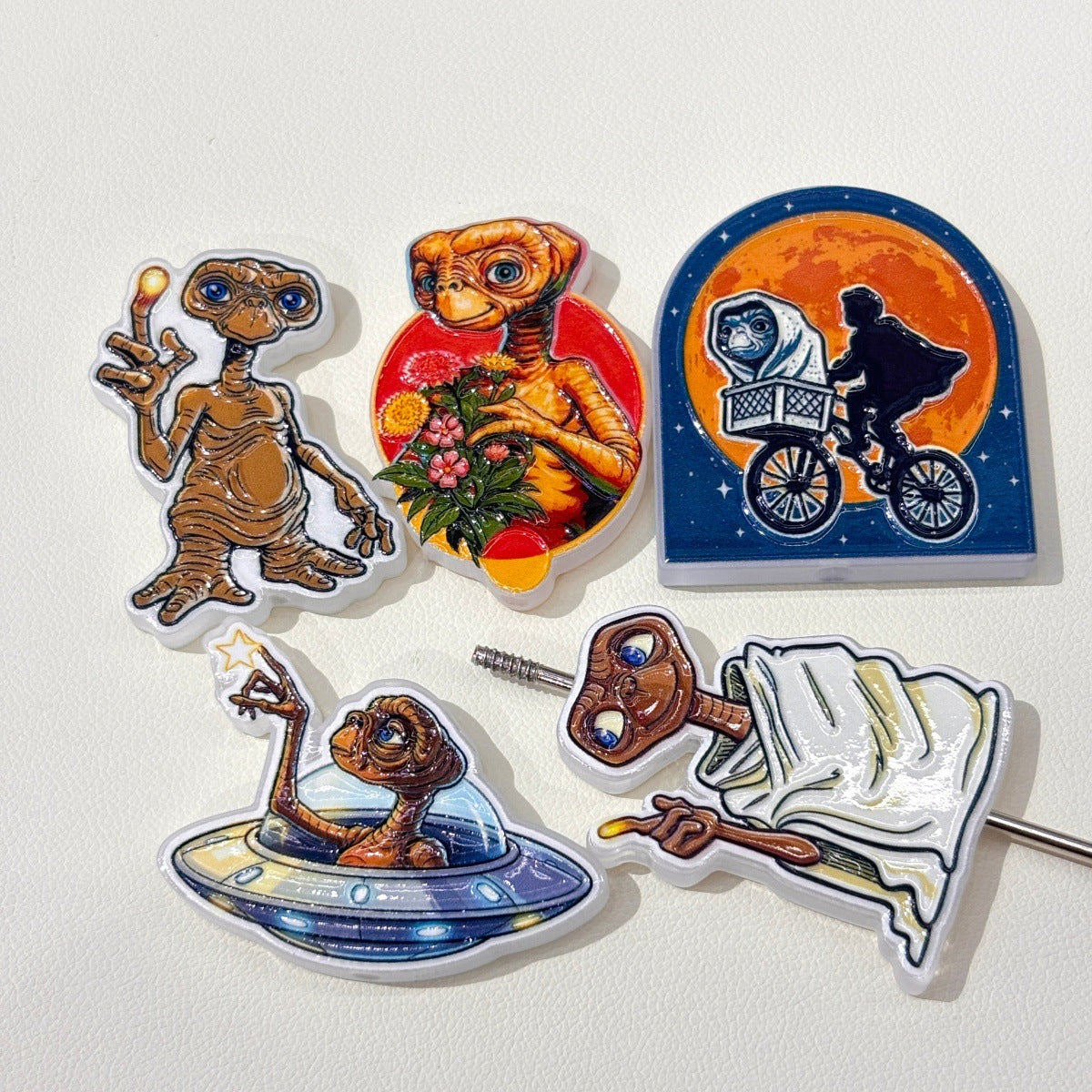 Retro 80s Sci-Fi Alien Acrylic Focal Beads, Gentle Alien Friend & Flying Bicycle Moon Beads for DIY Beadable Pens & Keychains