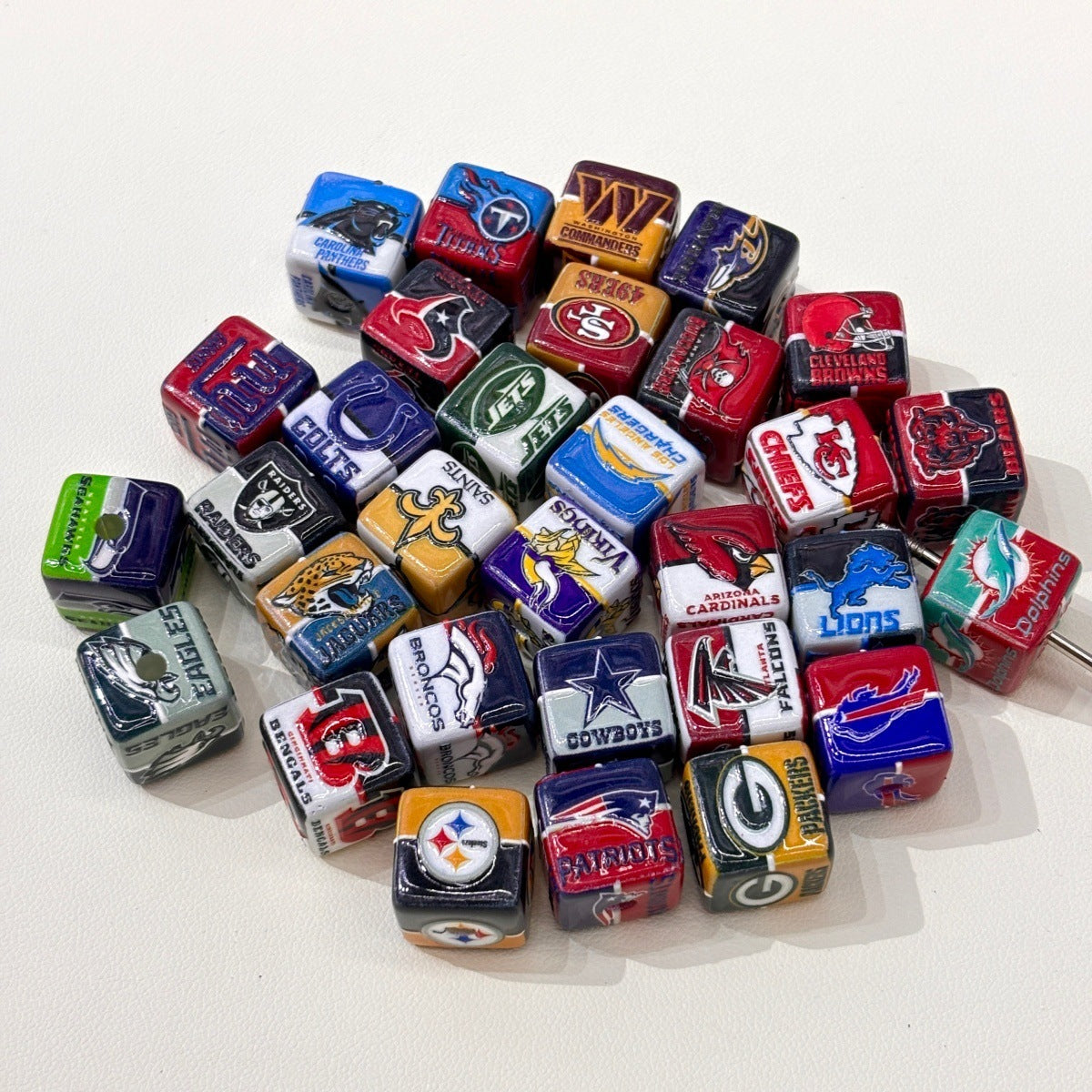 Pro Football Team Dice Acrylic Focal Beads, 3D Game Day Cube & Mascot Square Beads for DIY Beadable Pens & Keychains