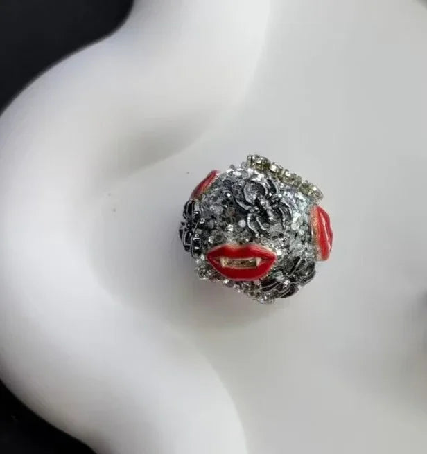 Halloween Intricate Metal Spider Blood-red Lips Beads