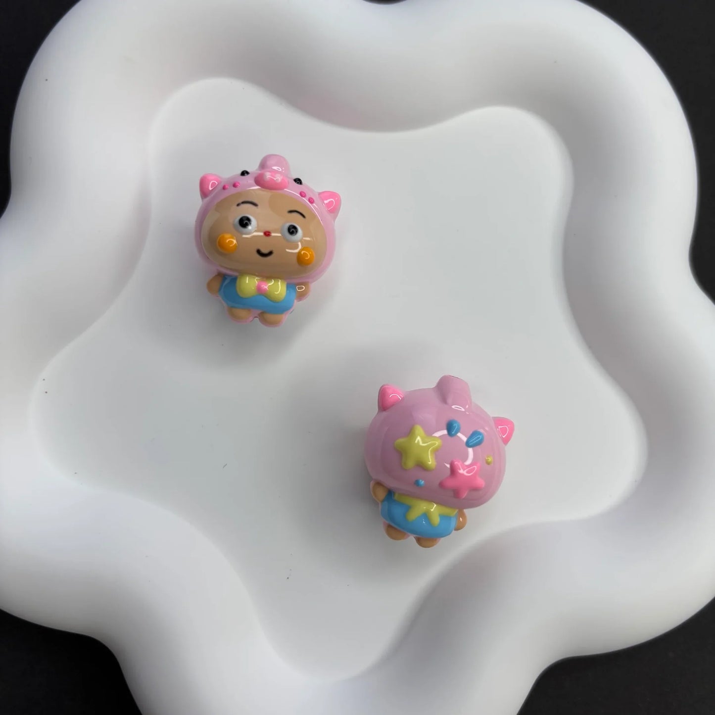 Cartoon Sanri Acrylic 3D Three-dimensional Glossy Hand-painted Beads