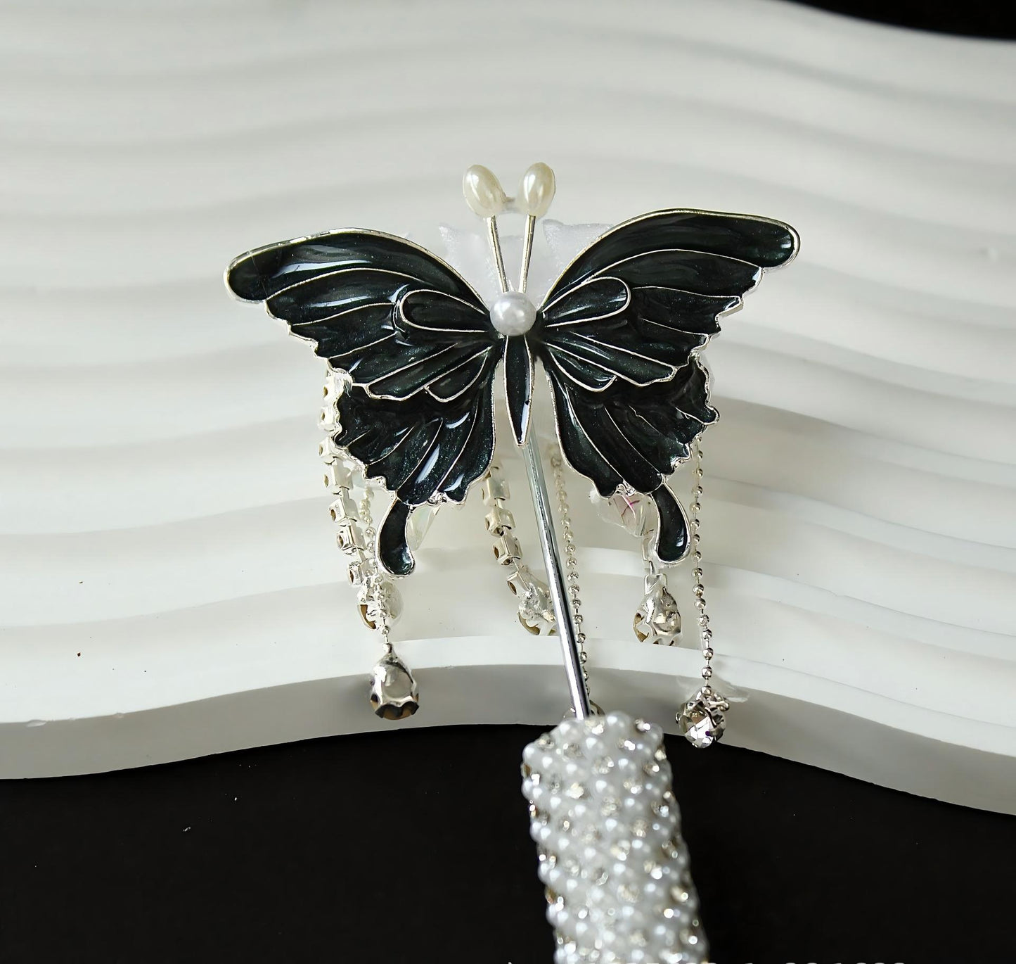 New 3D Three-dimensional Large Butterfly Tassel Spun Yarn Straight Hole Beading