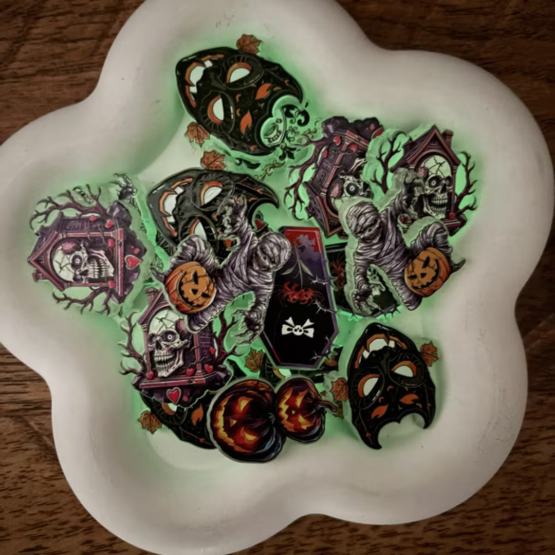 Glow in the Dark Halloween Focal Beads, Spooky Mummy & Skull Acrylic Beads for DIY Beadable Pens & Keychains