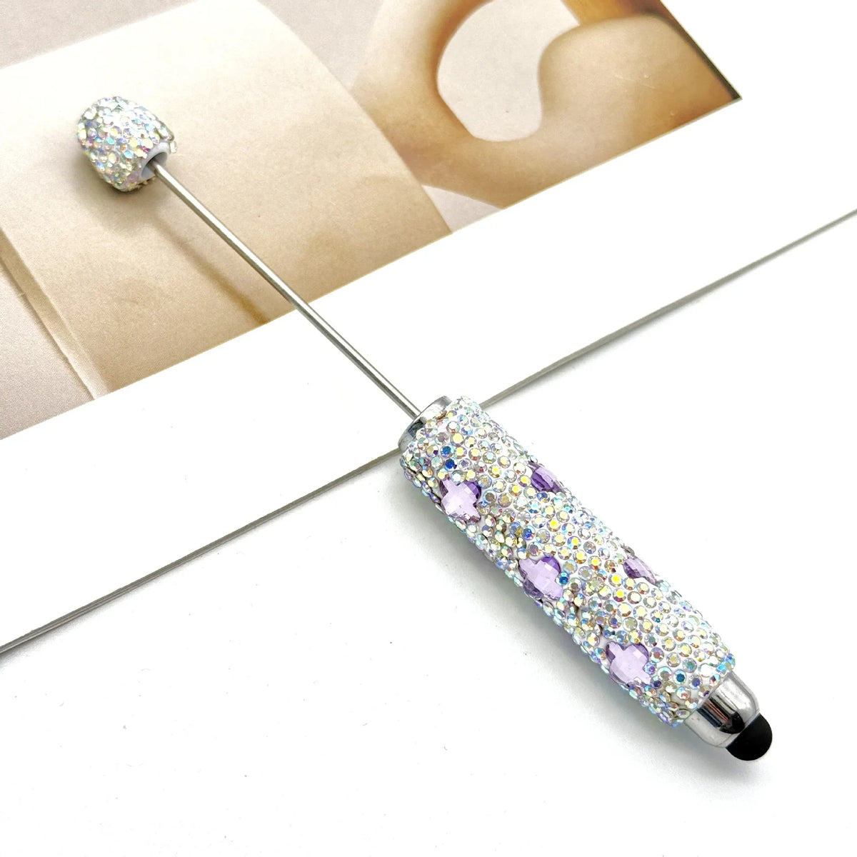 Touch screen diamond bead pen with four-leaf clover pattern | DIY Beadable Pen Craft Gift Idea