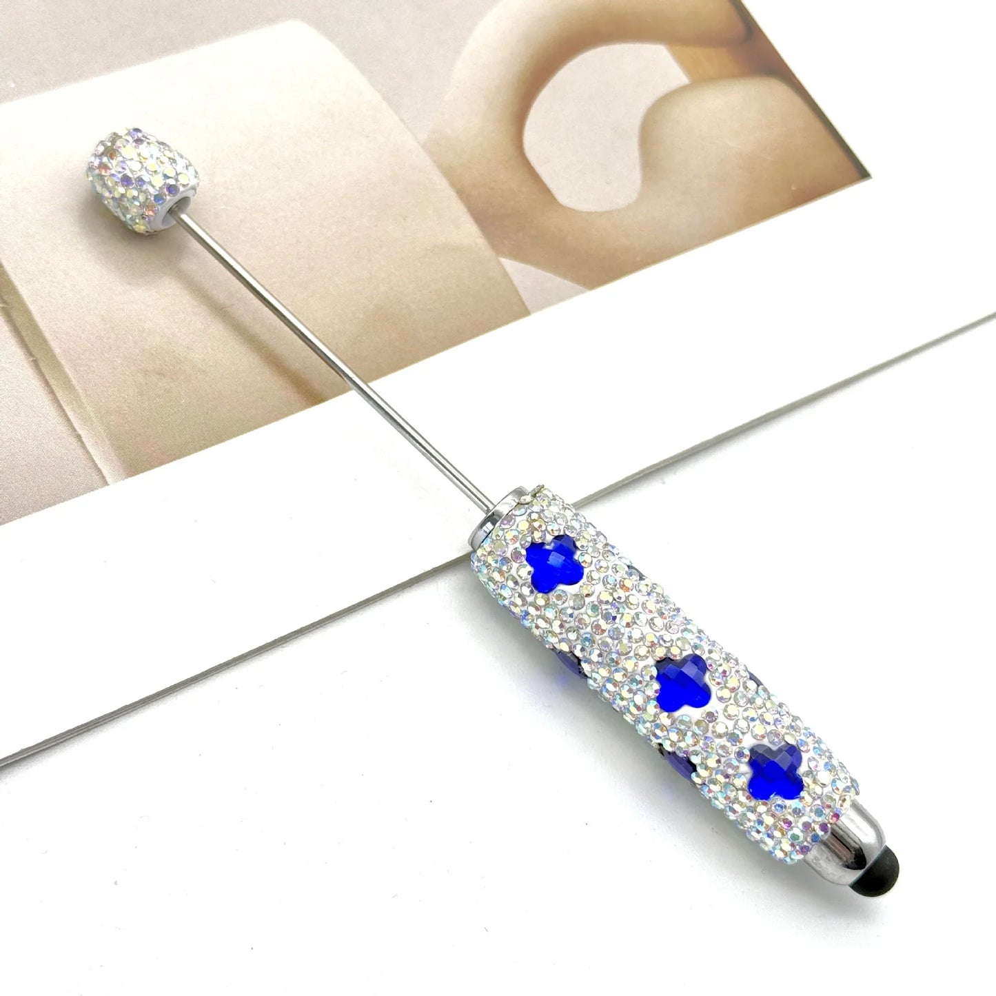 Touch screen diamond bead pen with four-leaf clover pattern