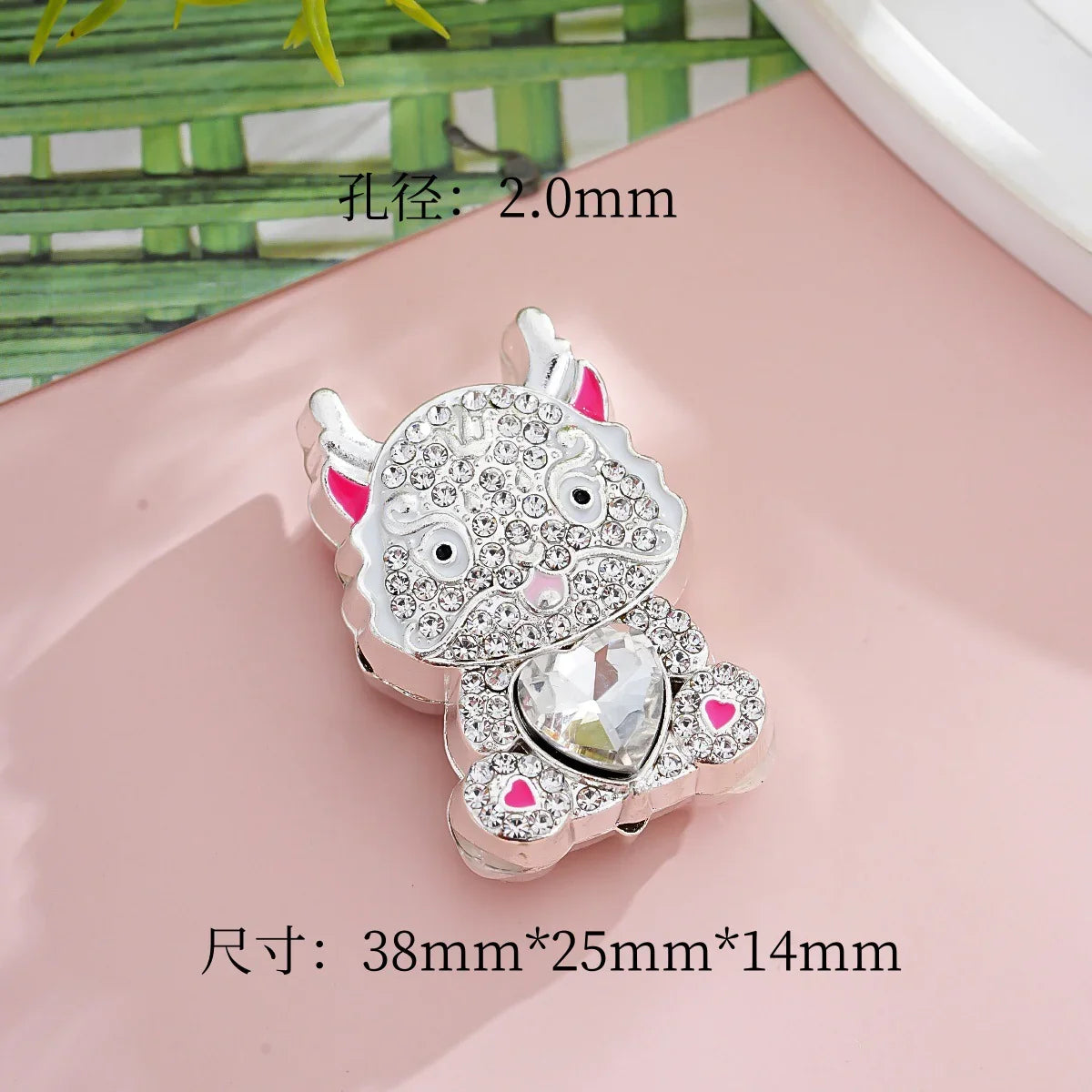 Diamond-encrusted Little Dragon Man Straight Hole Beads