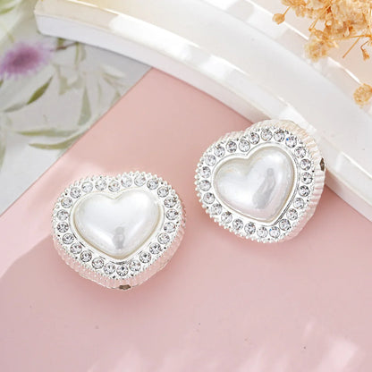 Double-sided shell-like pearl heart-shaped straight-hole beads