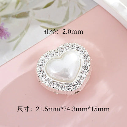 Double-sided shell-like pearl heart-shaped straight-hole beads