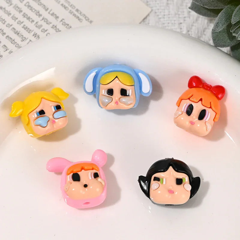 Three-dimensional cartoon rubber crying baby girl straight hole beads