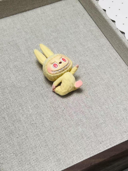 Labubu LABUBU Lazy Yoga Series (No Holes)