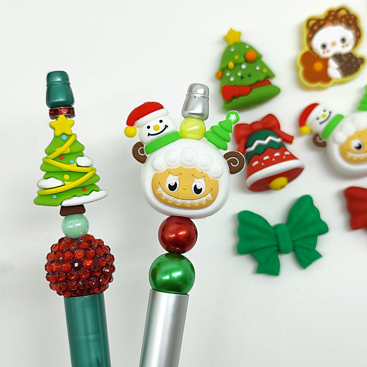 Christmas Silicone Beads Pen Focus Beads Scattered Beads | Silicone Focal Bead for DIY Keychain & Pen Wrap