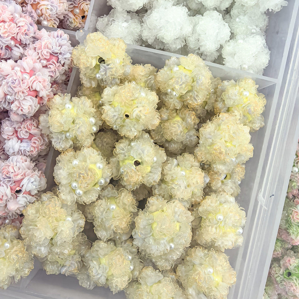 20mm Clay Hydrangea Rose Flower Pearl Flower Ball Straight Hole Beads | Acrylic Bead for DIY Bracelet Keychain Jewelry Making