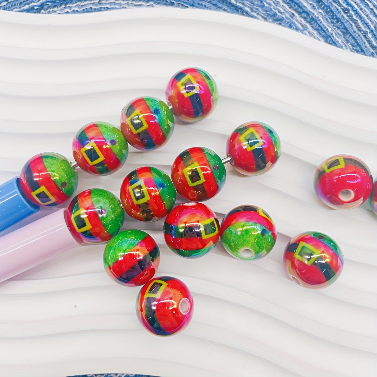 16mm Christmas Series Red and Green Color Block Black Belt Acrylic Straight Hole Beads - Beadable Cat