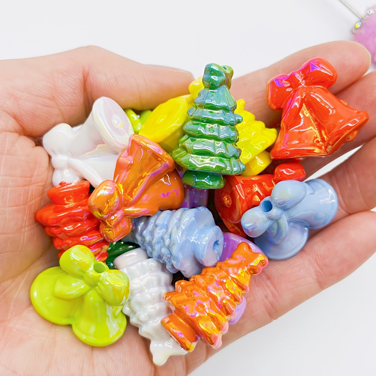 UV Colored Christmas Tree Bells Acrylic Straight-hole Beads - Beadable Cat