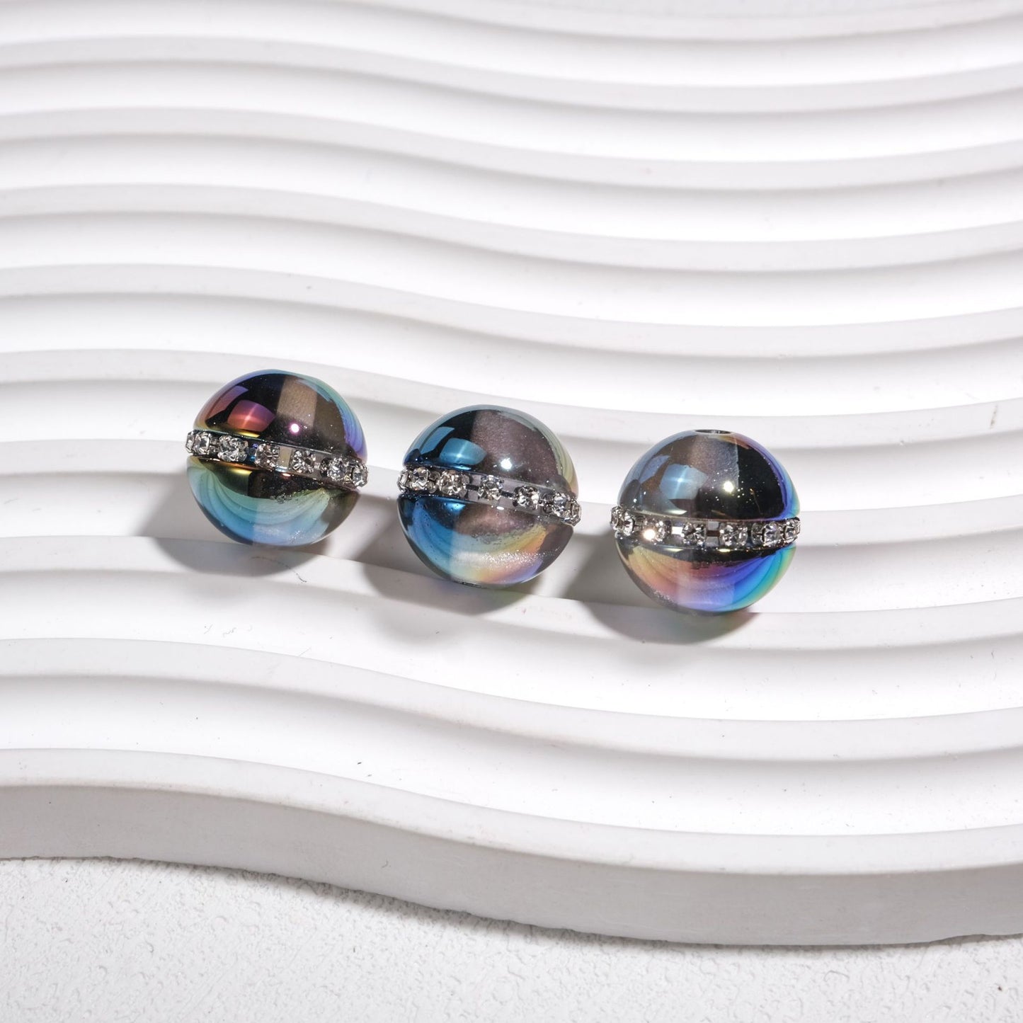 16mm UV Iridescent Glow-in-the-Dark Beads