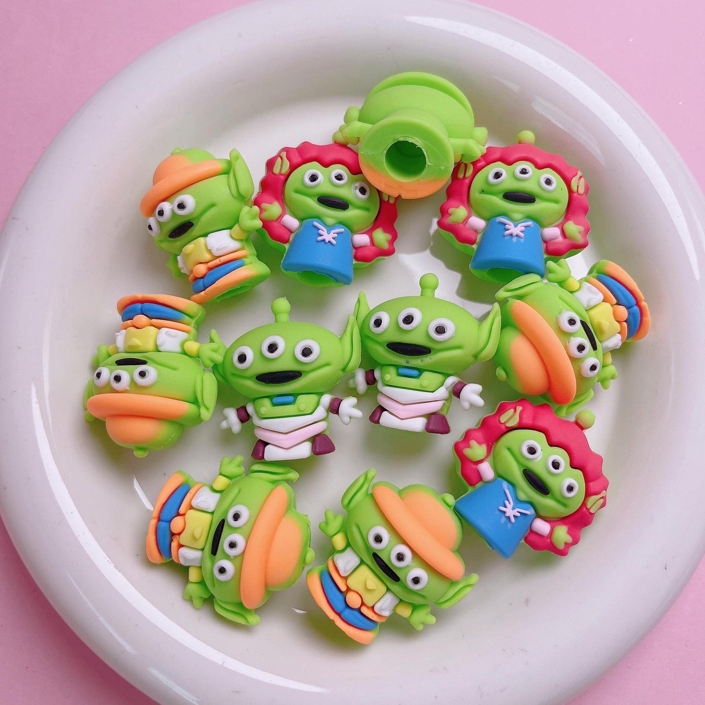 Cartoon Cinnamon Dog Cat Three-Eyed Guy Silicone Pen Cap | Silicone Focal Bead for DIY Keychain & Pen Wrap
