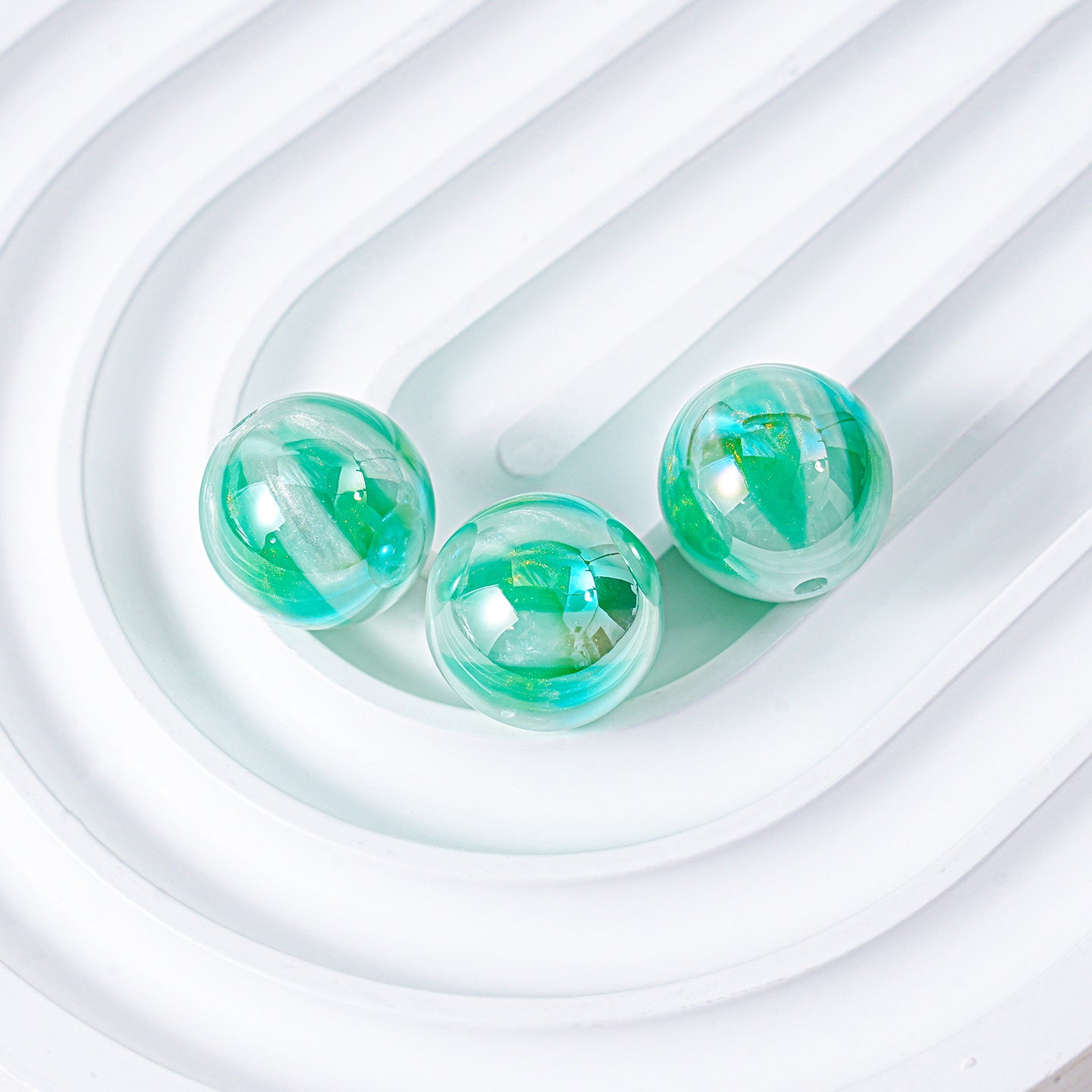 Glow in the Dark Watermelon Beads - 16mm UV Plated Acrylic Round | Acrylic Bead for DIY Bracelet Keychain Jewelry Making