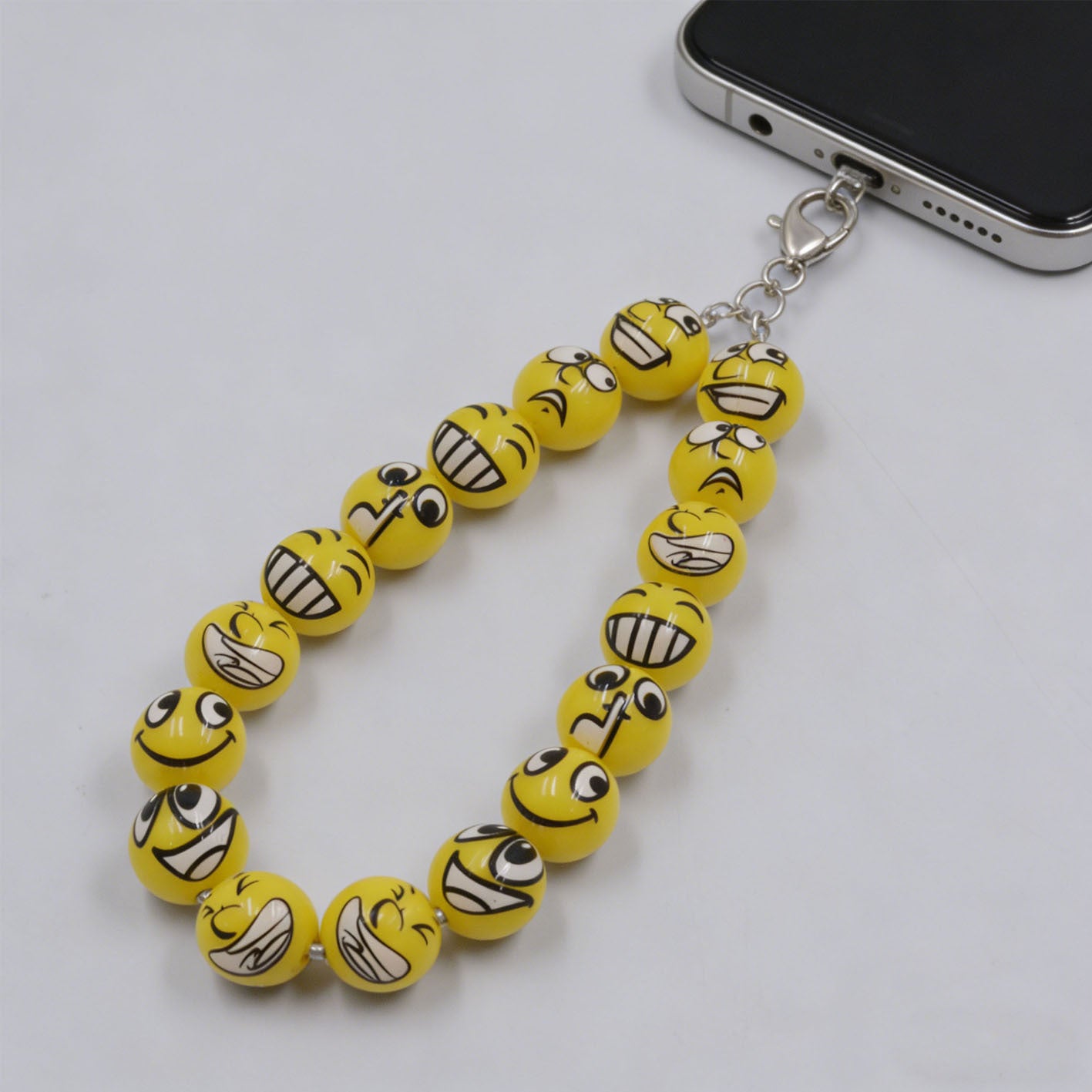 16mm Yellow Emoji Acrylic Round Beads for Beadable Pens, DIY | Acrylic Bead for DIY Bracelet Keychain Jewelry Making