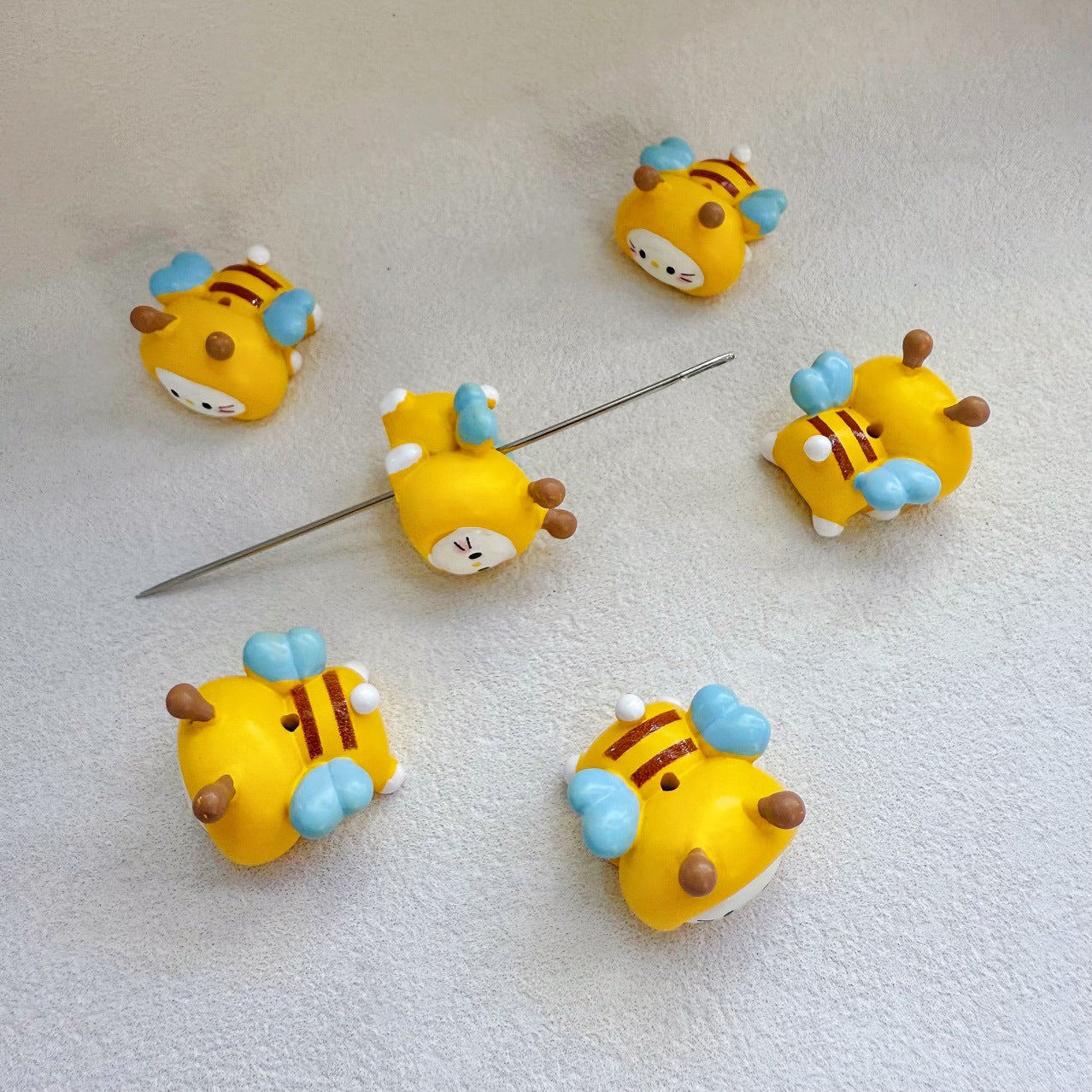 Cute Bee Focal Beads for Beadable Pens, 2.5x2.2cm Animal Silicone | Acrylic Bead for DIY Bracelet Keychain Jewelry Making