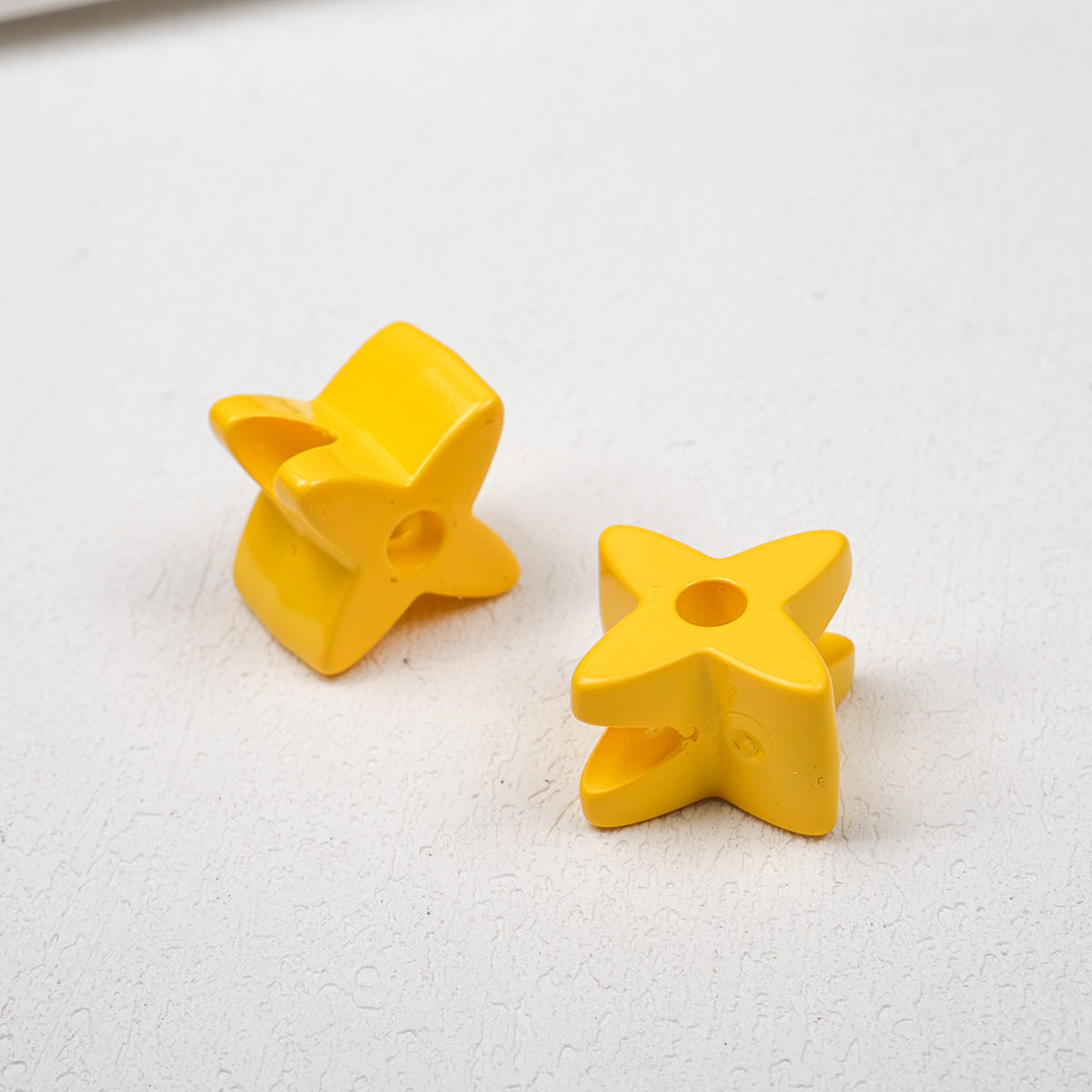 Retro 3D Starflower Beads - 25mm Large Hole Four-Pointed Star Focal | Acrylic Bead for DIY Bracelet Keychain Jewelry Making