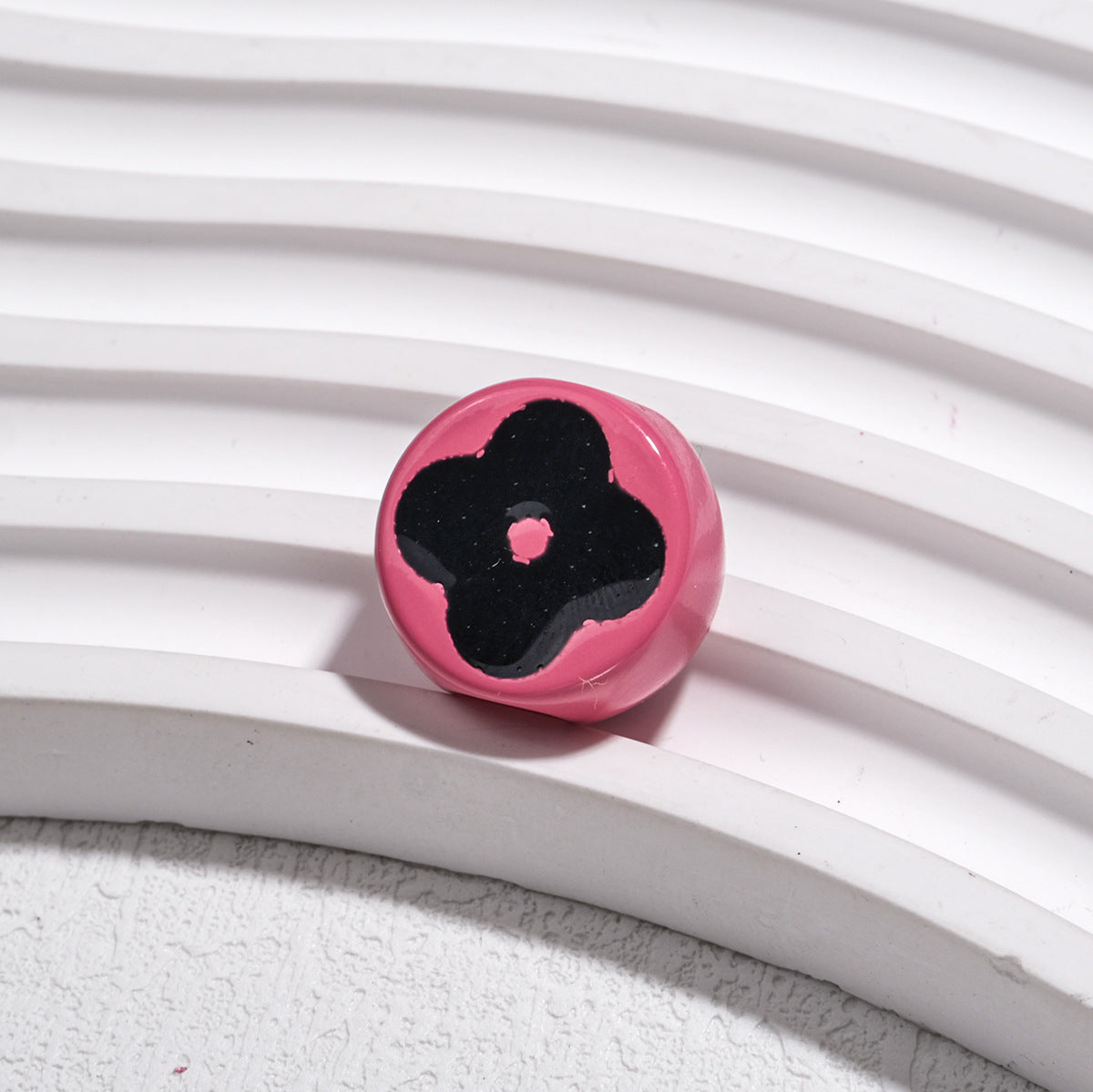 10pcs Vintage Flower Silicone Beads - 18mm Four-Leaf Clover Focal | Acrylic Bead for DIY Bracelet Keychain Jewelry Making