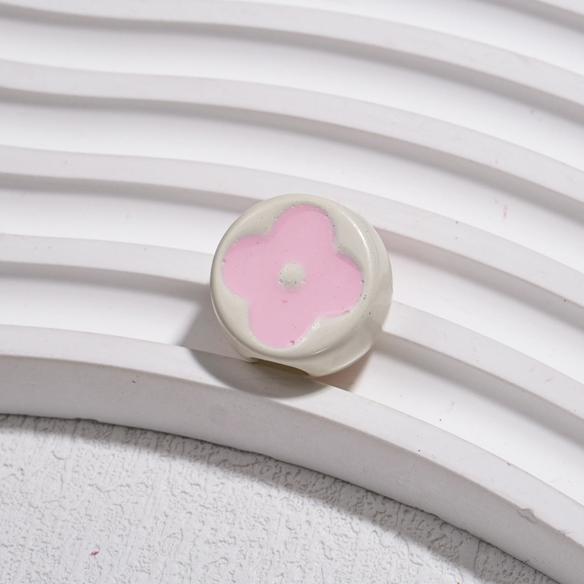 10pcs Vintage Flower Silicone Beads - 18mm Four-Leaf Clover Focal | Acrylic Bead for DIY Bracelet Keychain Jewelry Making