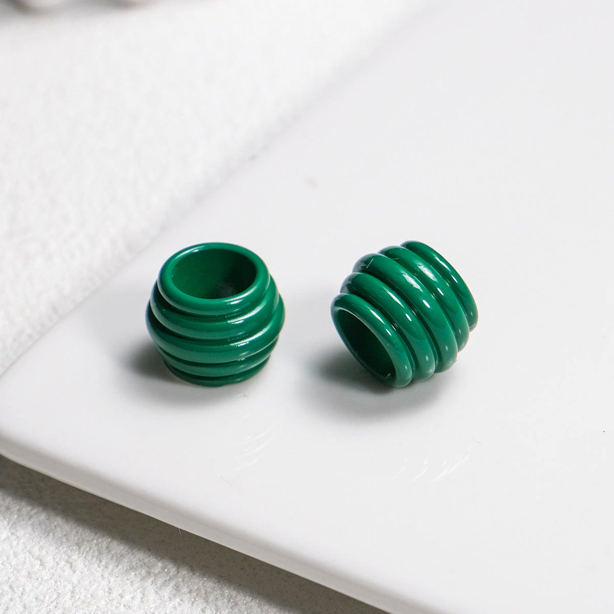 50pcs Bulk 14x10mm Large 8mm Hole Beads - Colorful Ribbed Barrel | Acrylic Bead for DIY Bracelet Keychain Jewelry Making