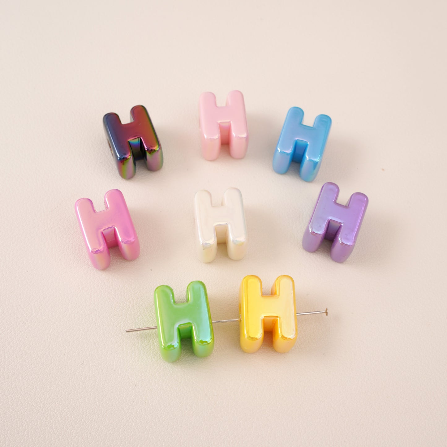 Acrylic Iridescent Alphabet Beads with Large Holes - Chunky 3D | Acrylic Bead for DIY Bracelet Keychain Jewelry Making