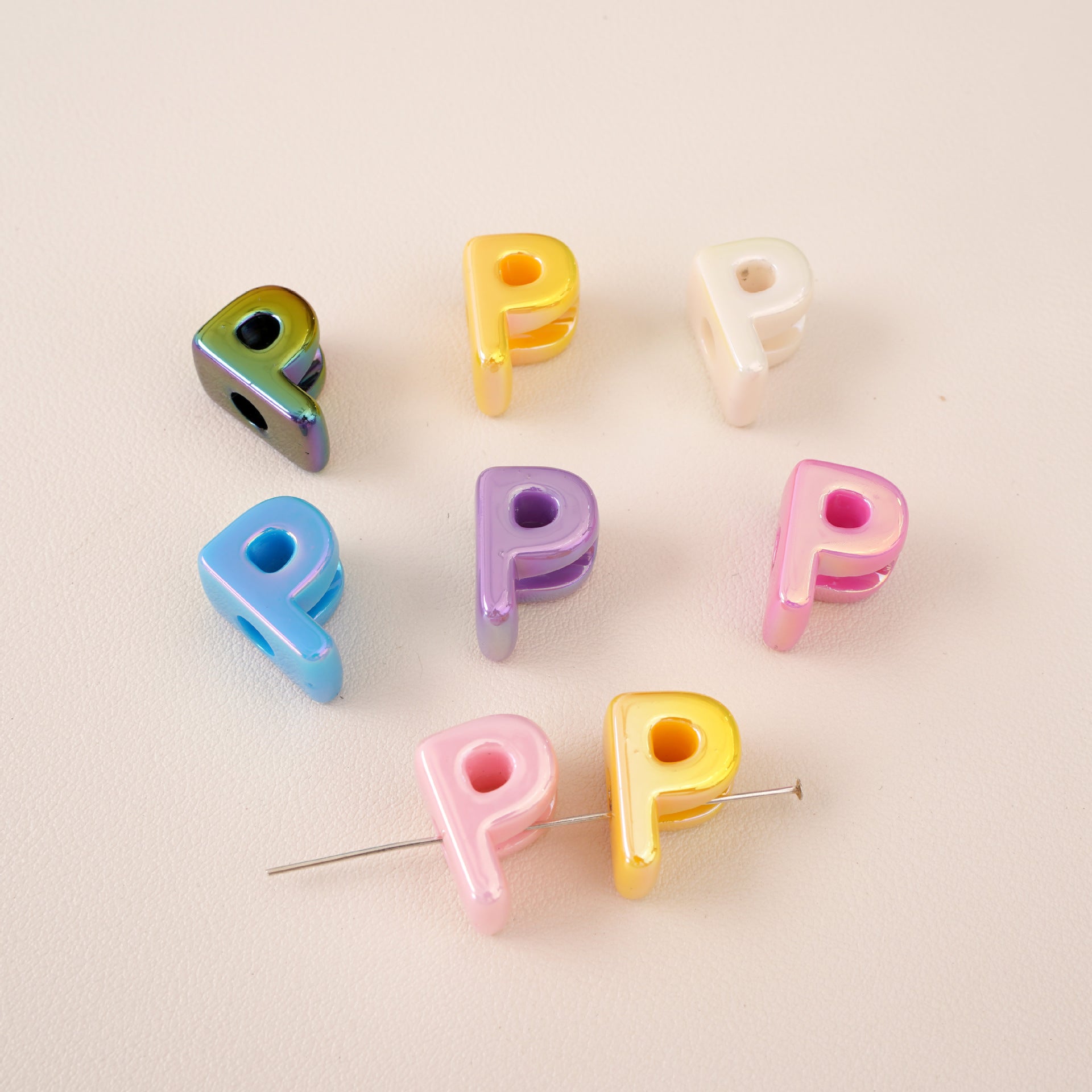 Acrylic Iridescent Alphabet Beads with Large Holes - Chunky 3D | Acrylic Bead for DIY Bracelet Keychain Jewelry Making