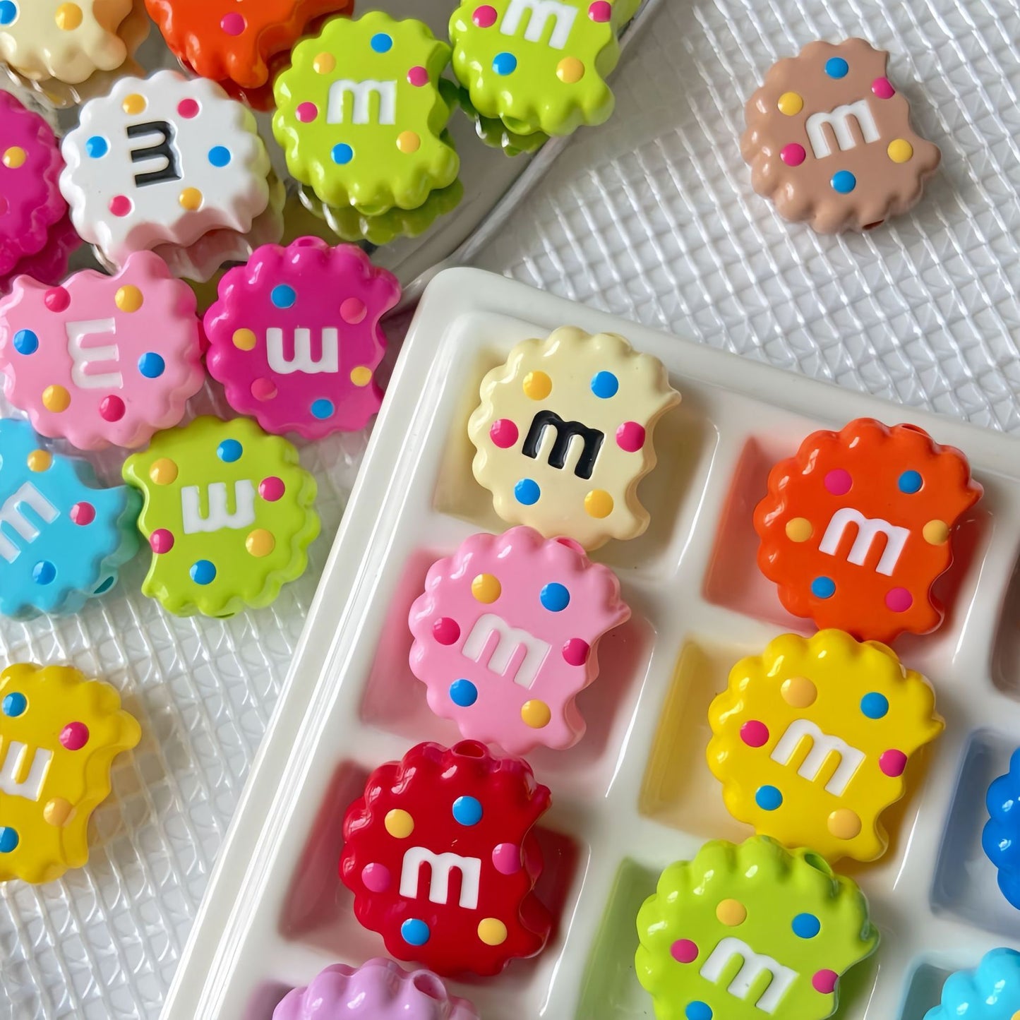 20x22mm Bitten Chocolate Chip Cookie Resin Focal Beads, 3mm Large | Acrylic Bead for DIY Bracelet Keychain Jewelry Making