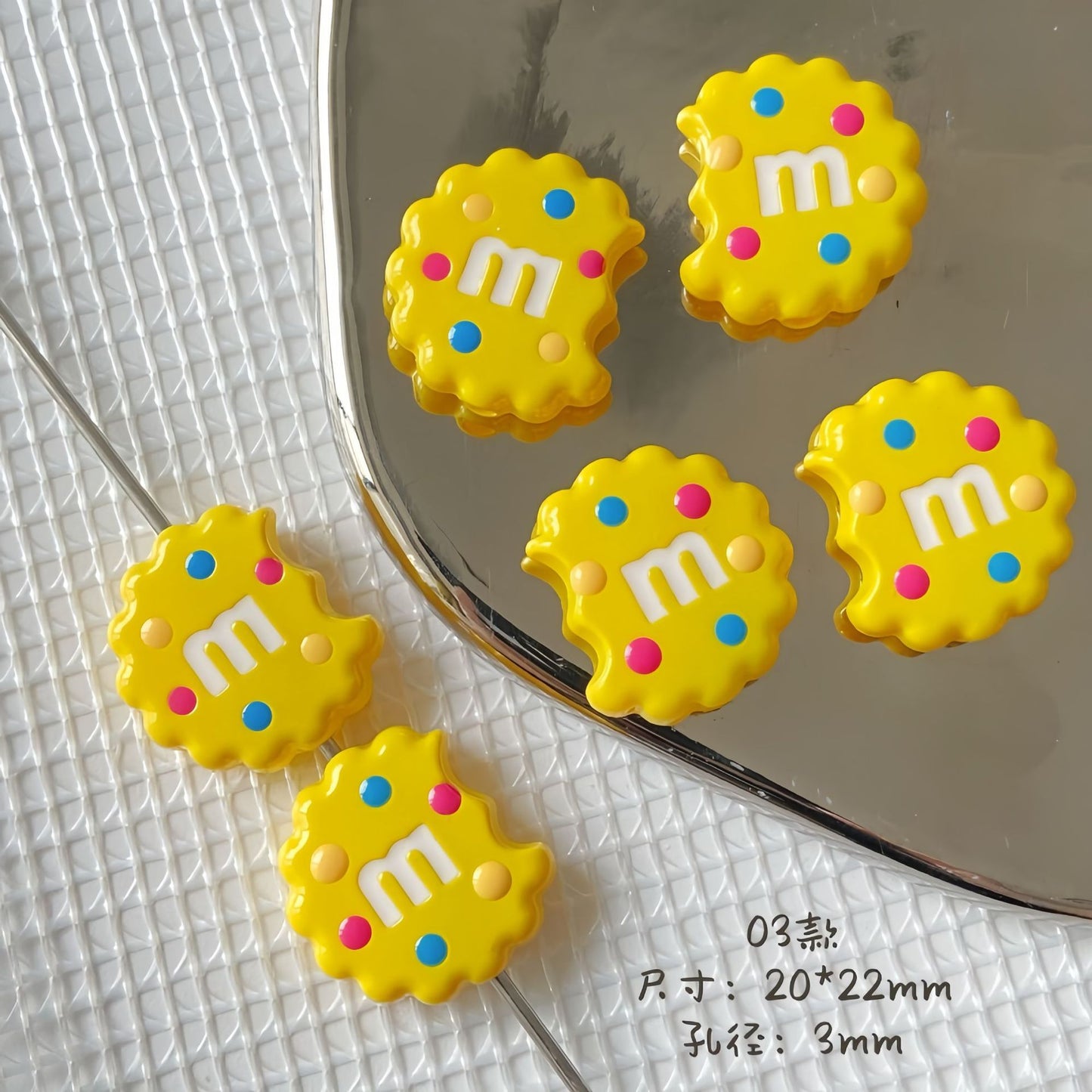 20x22mm Bitten Chocolate Chip Cookie Resin Focal Beads, 3mm Large | Acrylic Bead for DIY Bracelet Keychain Jewelry Making