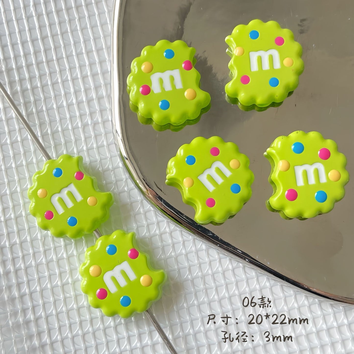 20x22mm Bitten Chocolate Chip Cookie Resin Focal Beads, 3mm Large | Acrylic Bead for DIY Bracelet Keychain Jewelry Making