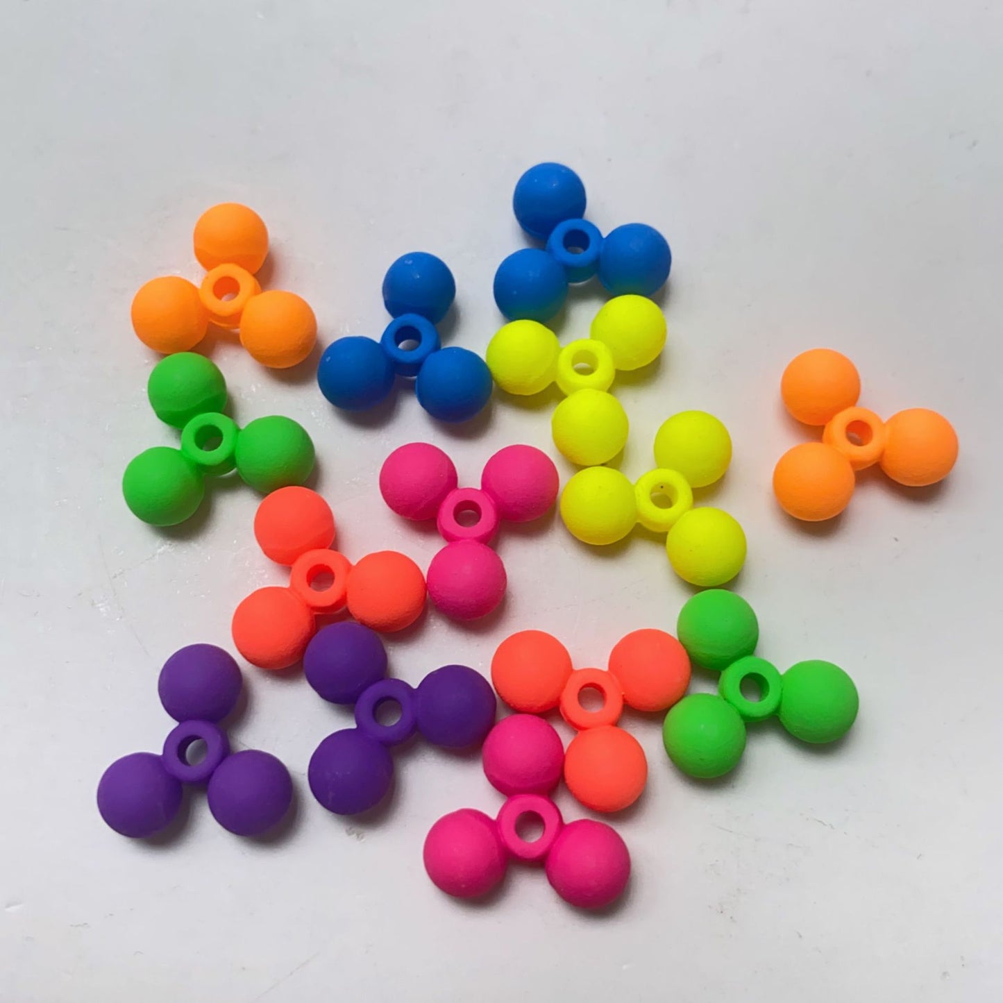 17mm Matte Acrylic Spinner Clover Beads, 3-Ball Tri-Beads Spacer for DIY Beadable Pens, Keychain Making Crafts