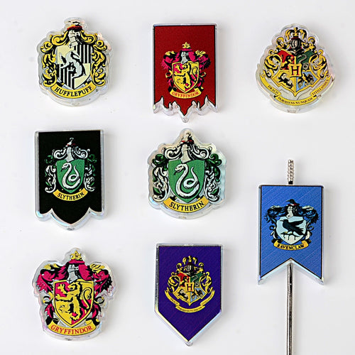 Wizarding House Crest & Banner Focal Charms Bulk – Hogwarts School Crest, Lion, Snake, Raven & Badger Beads for DIY Crafts