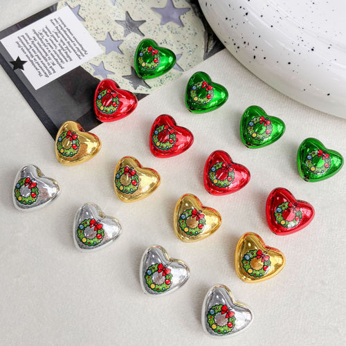 17x19mm Metallic Christmas Heart Beads with Wreath Print, 2.5mm Hole Shiny Acrylic Loose Spacer Beads for DIY Beadable Pens, Keychains & Holiday Jewelry Making