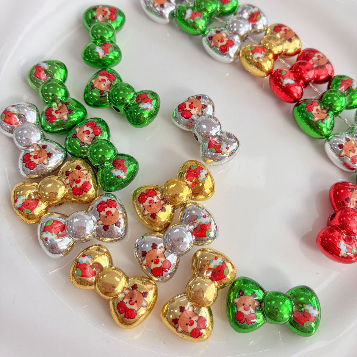 Christmas Metallic Bowknot Beads with Reindeer Print, Shiny Acrylic Bow Loose Spacer Beads for DIY Beadable Pens, Keychains & Holiday Jewelry Making