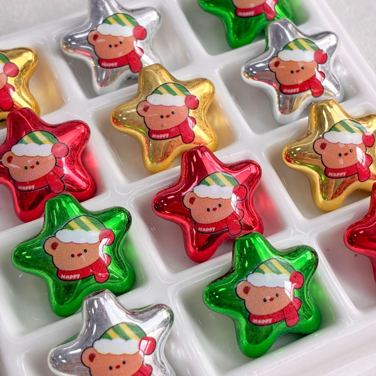 20mm Metallic Christmas Star Beads with Cute Bear Print, 3.8mm Large Hole Acrylic Loose Spacer Beads for DIY Beadable Pens, Keychains & Holiday Crafts