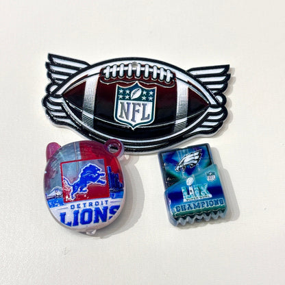 Mixed Football Acrylic Focal Beads & Hanging Charms, Game Day Team Spirit Slide Beads & Pendants Set for DIY Beadable Pens, Keychains & Crafts