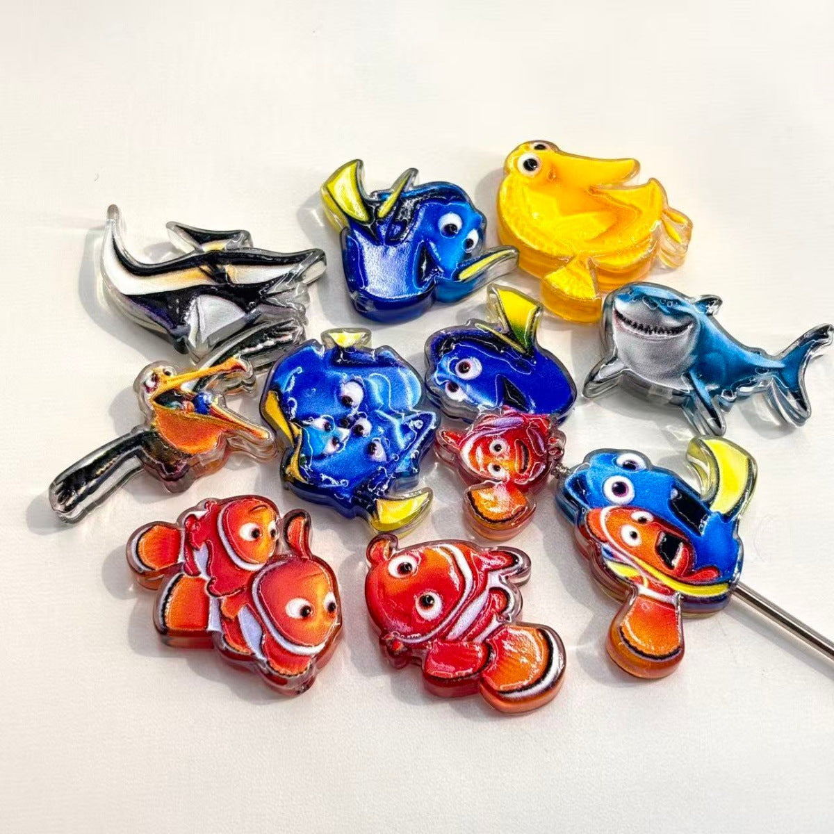 Ocean Clownfish & Blue Tang Acrylic Focal Beads, Sea Fish Animal Slide Beads for DIY Beadable Pens, Keychains & Marine Crafts