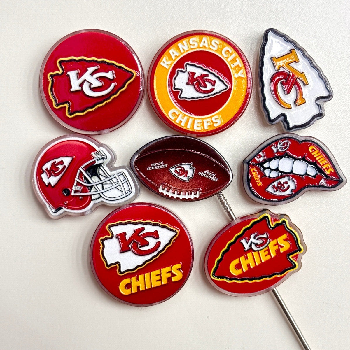 Red & Gold Football Acrylic Focal Beads, Game Day Arrowhead Helmet Lips Slide Beads for DIY Beadable Pens, Keychains & Fan Crafts