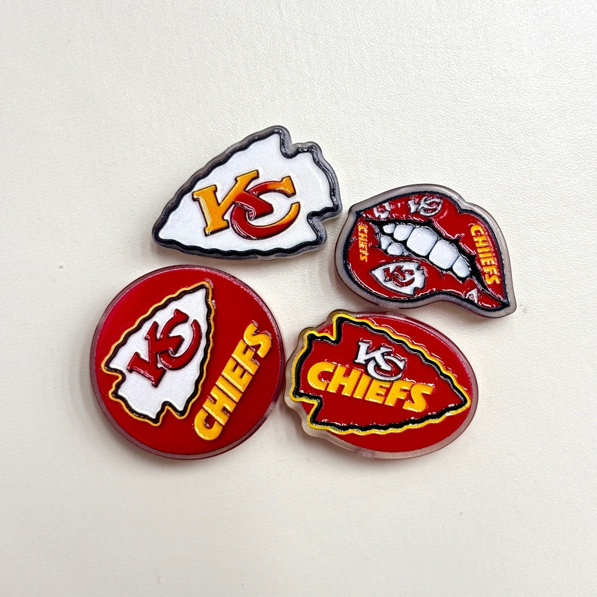Red & Gold Football Acrylic Focal Beads, Game Day Arrowhead Helmet Lips Slide Beads for DIY Beadable Pens, Keychains & Fan Crafts